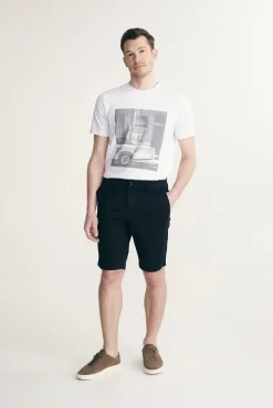 Straight leg bermuda with elastic sides