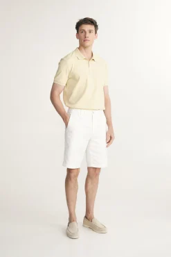Straight leg bermuda with elastic sides