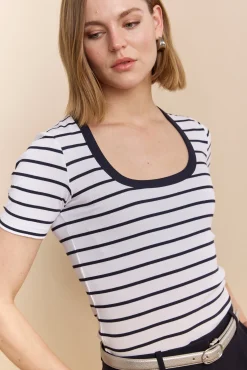 Striped ribbed t-shirt with scoop neck