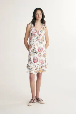 Top with frills