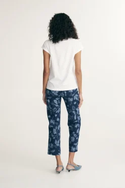 T-shirt with cap sleeve