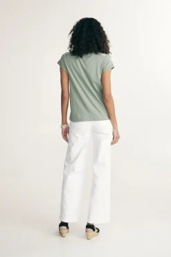 T-shirt with cap sleeve