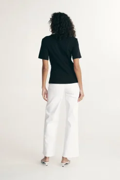 t-shirt with tie