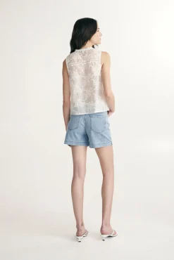 V-neck sleeveless top